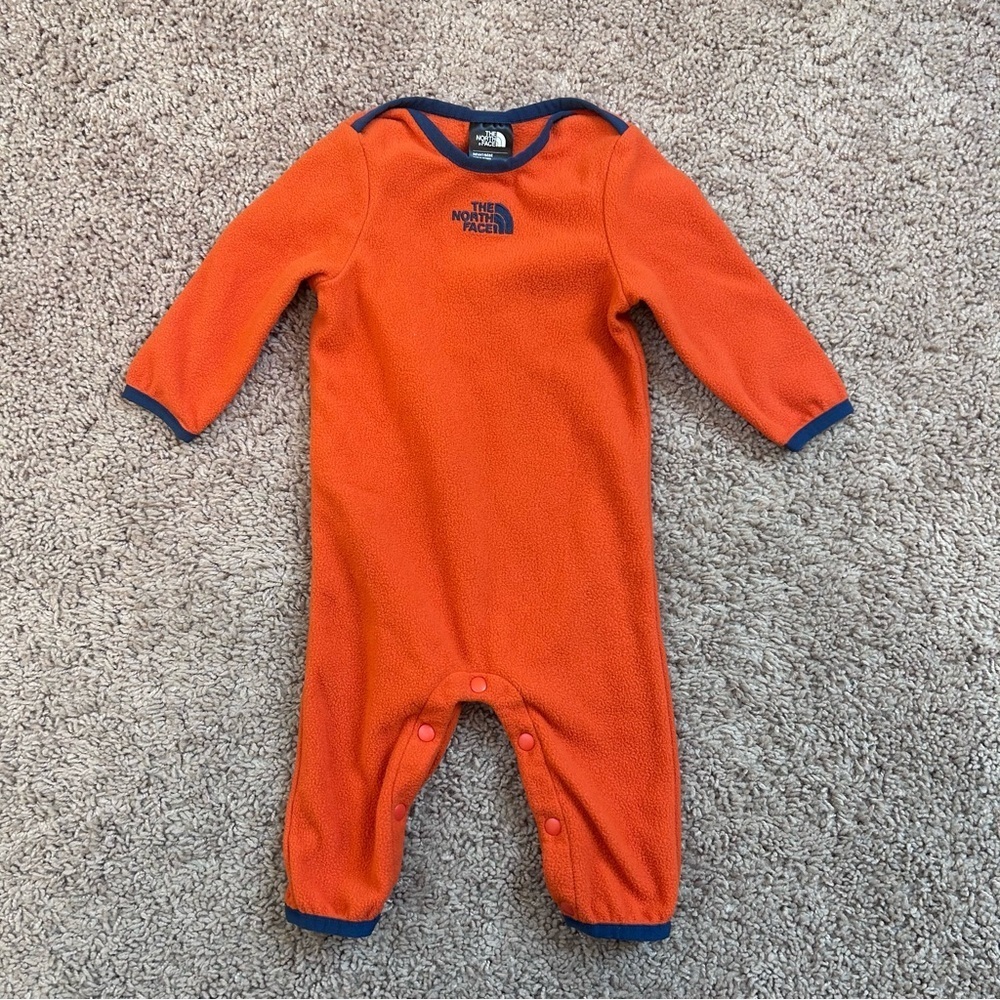 THE NORTH FACE - infant onesie